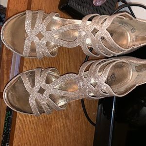 Prom shoes